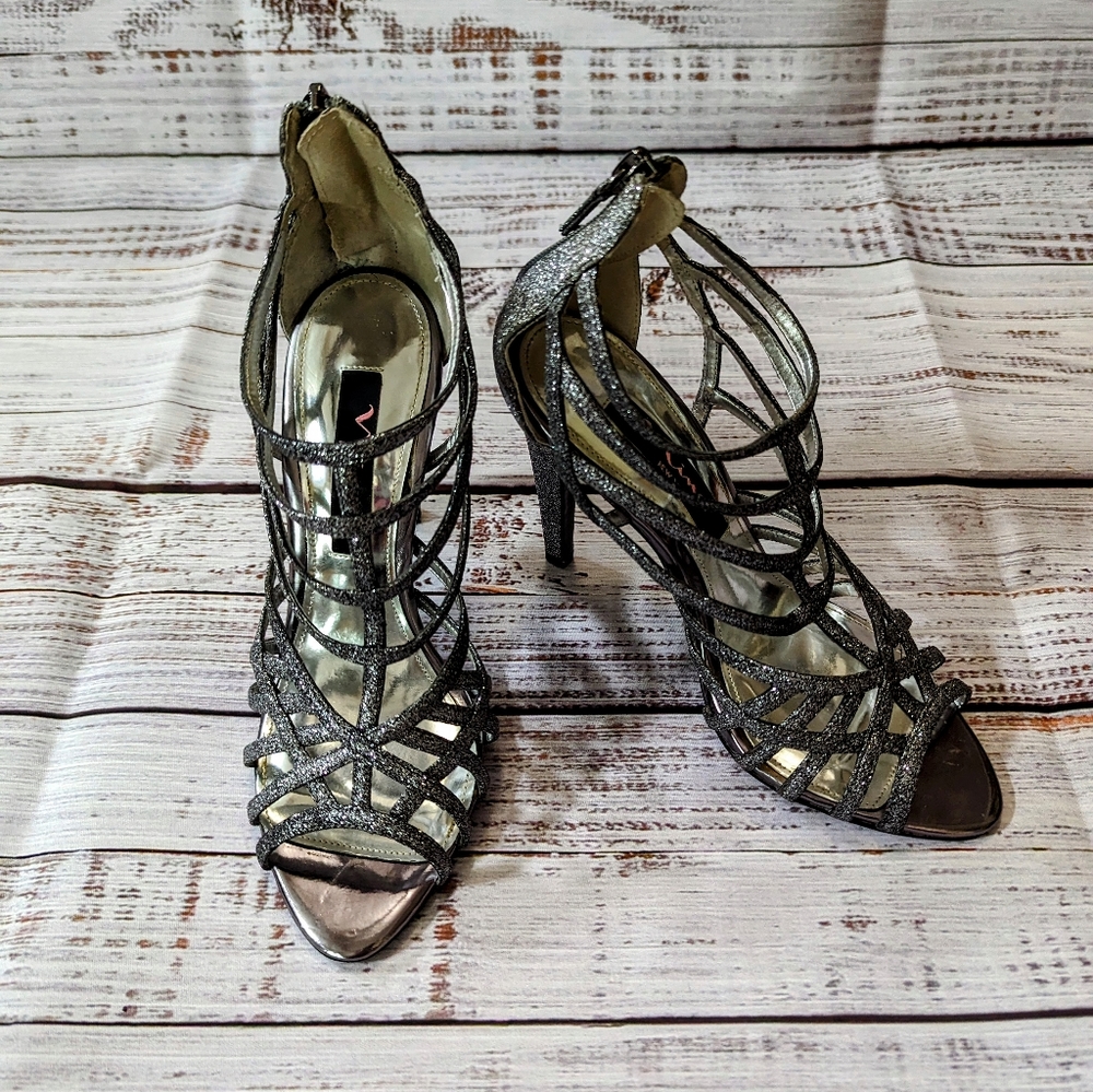Nina Pewter Glittery 4" Heels Size 6
